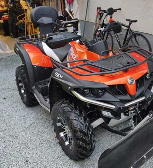 Orange fyrhjuling, CF Moto CF550 stulen utanför Bengtsfors